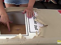Grosse titten, Britisch, Lesbisch, Lecken, Masturbation, Reif, Natürlichen titten, Spielzeuge