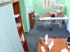 Nurse fuck blonde babe for doctor