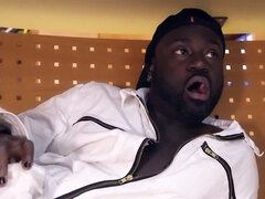 Manu Magnum has black boss to get fucked by in her office