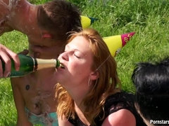 Bekleidet, Nahrung, Gruppe, Selbstgemacht, Orgie, Im freien, Party, Swingers