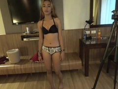 Leie, Asiatisch, Besamung, Hundestellung, Hardcore, Zierlich, Pov, Thai
