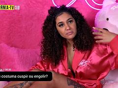 Nana, Beauté, Brunette brune, Noir ébène, Fille latino, Masturbation, Nénés, Jouets