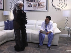 Lieveling, Grote mammen, Blond, Vingeren, Rijpe lesbienne, Moeder die ik wil neuken, Naakt, Tieten likken