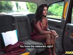 Blasen, Hd, Indisch, Interrassisch, Pov, Öffentlich, Schreiend, Titten