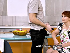 Sucer une bite, Rondelette, Femme couguar, Mamie, Mature, Rousse roux