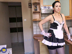 Leie, Grosser arsch, Behaart, Reif, Milf, Strümpfe