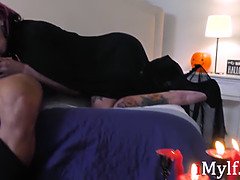 Grosse titten, Blasen, Geile alte tussi, Milf, Muschi, Schreiend, Tätowierung