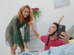 Жопа, Красотки, Большая жопа, Минет, Женское доминирование, Натуральные сиськи, Молоденькие, Игрушки