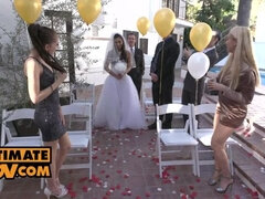 アジア人, デカパイ, ブロンド, フェラチオ, 結婚, フォアサム, ハメ撮り, 結婚式