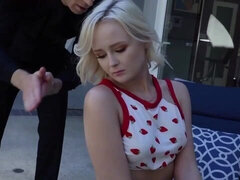 Blond, Pijpbeurt, Hondjeshouding, Reusachtig, Likken, Kut duiken, Tiener, Tieten likken