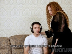 Grosse titten, Hd, Natürlich, Natürlichen titten, Piercing, Rotschopf, Russisch, Strümpfe