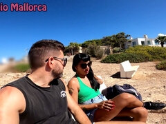 Leie, Strand, Grosser schwanz, Braunhaarige, Latina, Öffentlich, Spanisch, Unter wasser