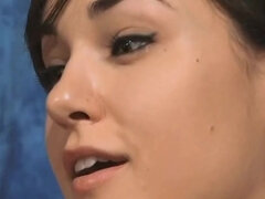 Sucer une bite, Brunette brune, Plantureuse, Gorge profonde, Hd, Lesbienne, Maman, Jouets