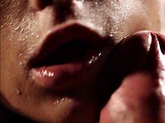 Nana, Sucer une bite, Branlette thaïlandaise, Nénés