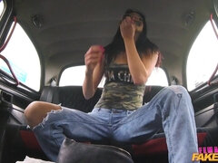 Любители, Брюнетки, Грудастые, Дилдо, Сидя на лице, Секс без цензуры, Лесбиянка, На природе