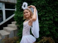 Анальный секс, Минет, Собачьи, В первый раз, Мастурбация, Бритые, Сквиртинг, Сиськи