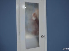 No-Tell Motel Part 3 - Interracial Threesome with Ebony Kiki Minaj, Danny D and Louise Lee