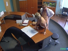 Leie, Handjob, Lecken, Büro, Muschi, Uniform