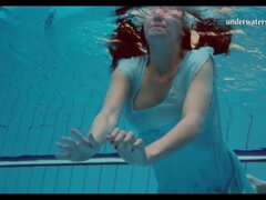 18 jahre, Tussi, Tschechisch, Fetisch, Pool, Jungendliche (18+), Titten, Unter wasser
