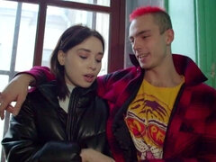 Chica, Mamada, Morena, Europeo, Lencería, Tetas naturales, Tatuaje, Adolescente