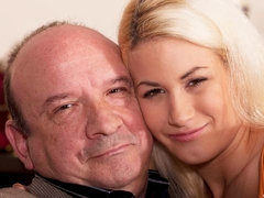 Culo, Rubia, Mamada, Estilo perrito, Francés, Pajear, Sexo duro, Besar