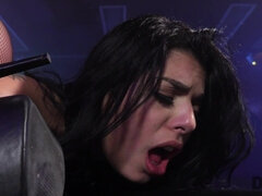 Blondine, Weibliche domination, Hardcore, Küssen, Piercing, Schlampe, Hintern versohlen, Tätowierung