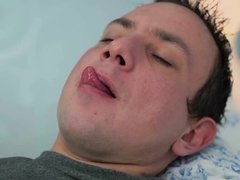 Grote mammen, Blond, Sperma shot, Omie, Harig, Masseren, Natuurlijke tieten, Kort haar