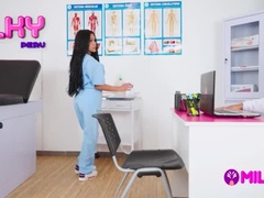 Culo, Culo grande, Mamada, Estilo perrito, Enfermera, Pequeña, Chupando, Tetas