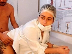 Sucer une bite, Médecin, Branlette thaïlandaise, Infirmière, Uniforme