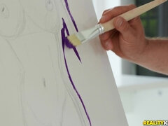 Angelika Grays is posing for the painter Kristof Cale