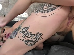 21yo TS strapon fucked by MILF be4 getting deepthroat