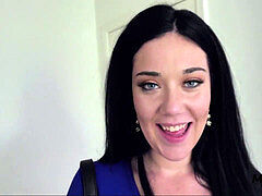 Минет, Брюнетки, Измена, Служанка, Милф, Сыновья