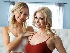 Блондинки, Пальцем, Поцелуи, Лизание, Мастурбация, Киски, Стриптизерша, Молоденькие