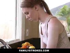 Семяизвержение, Сперма на лице, На кухне, Бритые, Тощие