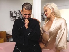 Cul, Blonde, Sucer une bite, En levrette, Massage, Chatte, Fessée, Nénés