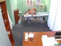 Blasen, Arzt, Hundestellung, Lecken, Krankenschwester, Büro, Uniform, Spanner