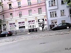 Hunt4k. das abenteuerlustige denisse ist glucklich, in prag xxx