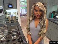 Asiatique, Gros seins, Blonde, Sucer une bite, Tir de sperme, Faciale, Seins naturels, Pov