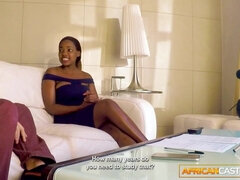 Tussi, Grosser arsch, Kehlenfick, Selbstgemacht, Riesig, Interrassisch, Natürlich, Titten