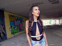 Blasen, Braunhaarige, Hundestellung, Brille, Handjob, Piercing, Muschi, Titten