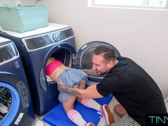 18 летние, Большой член, Минет, Брюнетки, Собачьи, Натуральные сиськи, Молоденькие, Сиськи