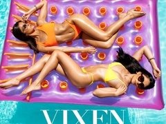 Cul, Sucer une bite, Queue, Branlette thaïlandaise, Rasée, Adolescente, Plan cul à trois, Voyeur