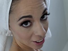 Tromperie, Robe, Doigter, Cuisine, Fille latino, Mère que j'aimerais baiser, Chatte, Nénés