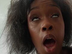 Leie, Schwanz, Aufs gesicht abspritzen, Hardcore, Mutti, Zierlich, Rasiert, Eng