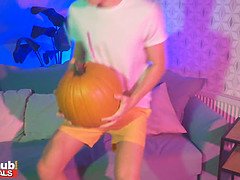 デカパイ, フェラチオ, 異人種間, パーティ, 小柄, 叫ぶ, 締まりの良い, 濡れ