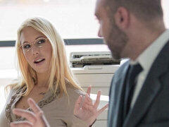 Grosser schwanz, Grosse titten, Blondine, Blasen, Hundestellung, Brille, Sekretärin, Titten