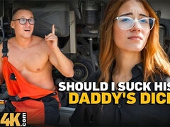 18 años, Autobús, Engañando, Checa, Papá, Sexo duro, Hd, Pequeña