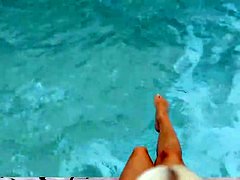 Grote mammen, Blond, Sperma shot, Europees, Buiten, Rijden, Geschoren, Tiener