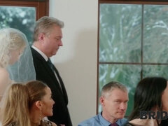 Grosser schwanz, Vollbusig, Fetisch, Natürlichen titten, Pov, Öffentlich, Realität, Ehefrau