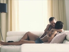 Gros seins, Brunette brune, Plantureuse, Érotique, Lesbienne, Maman, Seins naturels, Nénés